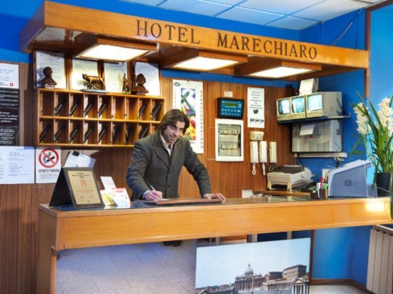 ホテル アルベルゴ マレキアーロ ローマ エクステリア 写真